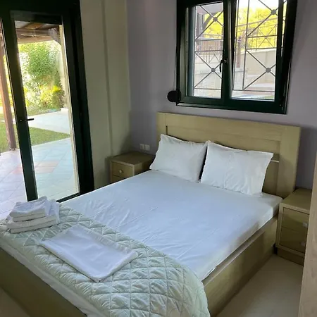 Stone-built In Halkidiki Apartment Paliouri